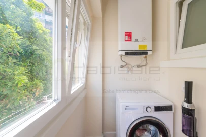 Apartamento T2 para Venda em Agualva e Mira-Sintra