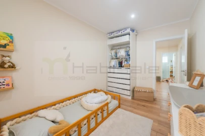 Apartamento T2 para Venda em Agualva e Mira-Sintra