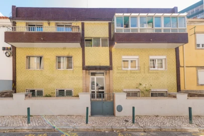 Apartamento T2 para Venda em Agualva e Mira-Sintra