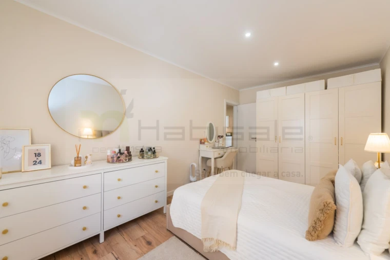 Apartamento T2 para Venda em Agualva e Mira-Sintra Foto 19