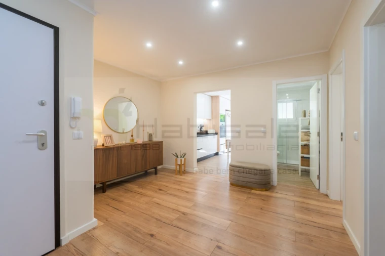 Apartamento T2 para Venda em Agualva e Mira-Sintra Foto 23