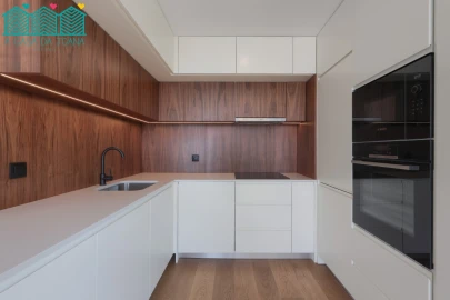 Apartamento T3 para Venda em Glória e Vera Cruz