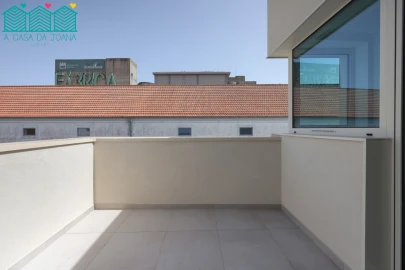 Apartamento T3 para Venda em Glória e Vera Cruz