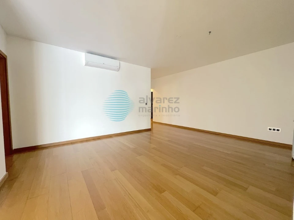 Apartamento T3 para Venda em Santa Maria, São Pedro e Matacães Foto 15