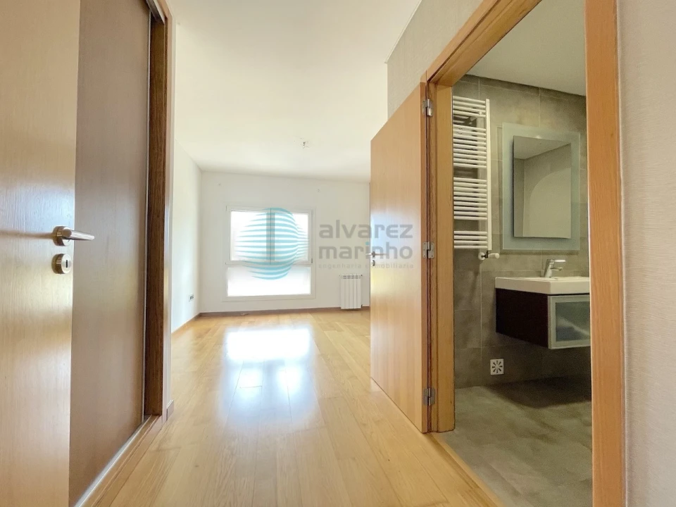 Apartamento T3 para Venda em Santa Maria, São Pedro e Matacães Foto 19