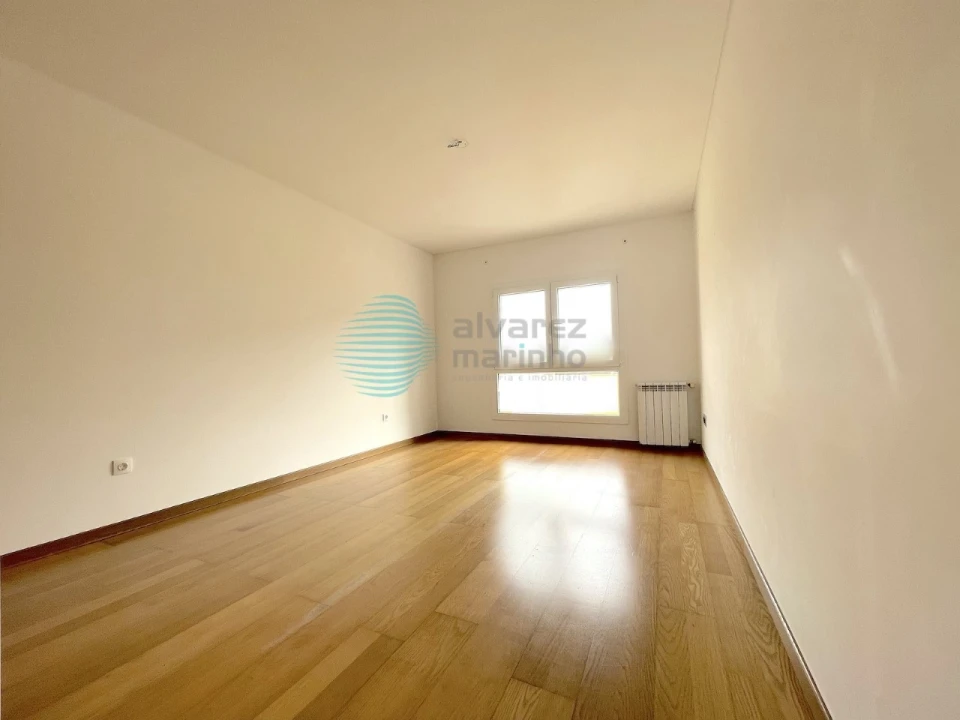 Apartamento T3 para Venda em Santa Maria, São Pedro e Matacães Foto 23