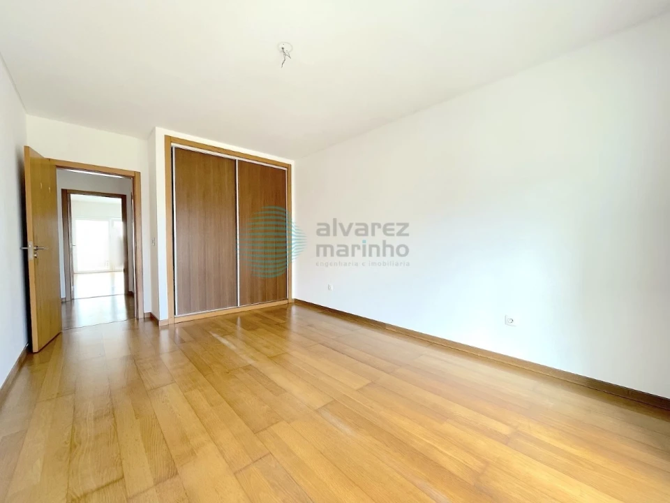 Apartamento T3 para Venda em Santa Maria, São Pedro e Matacães Foto 24