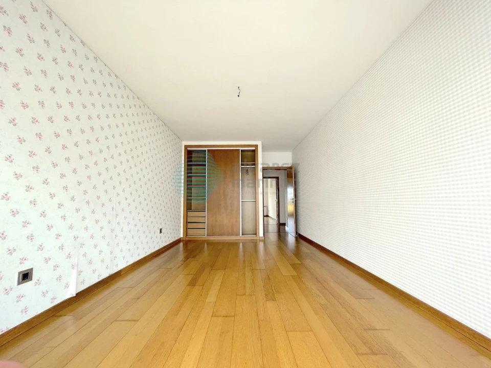 Apartamento T3 para Venda em Santa Maria, São Pedro e Matacães Foto 27