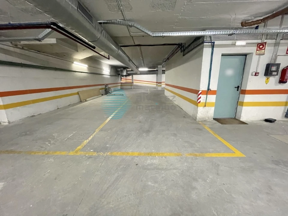 Apartamento T3 para Venda em Santa Maria, São Pedro e Matacães Foto 41