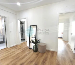 Apartamento T3 para Venda em Benfica