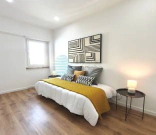 Apartamento T3 para Venda em Benfica