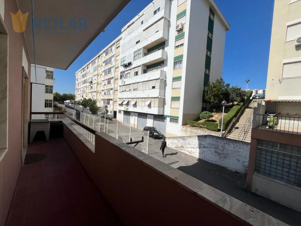 Apartamento T1 para Arrendamento em Santa Iria de Azoia, São João da Talha e Bobadela Foto 1