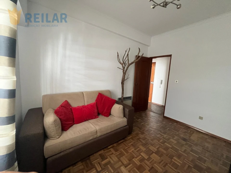Apartamento T1 para Arrendamento em Santa Iria de Azoia, São João da Talha e Bobadela Foto 4