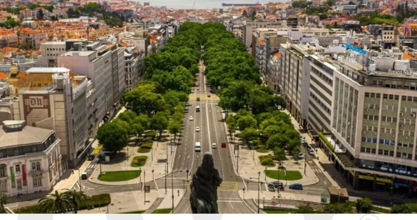 Apartamento T2 para Venda em Santo António Foto 13