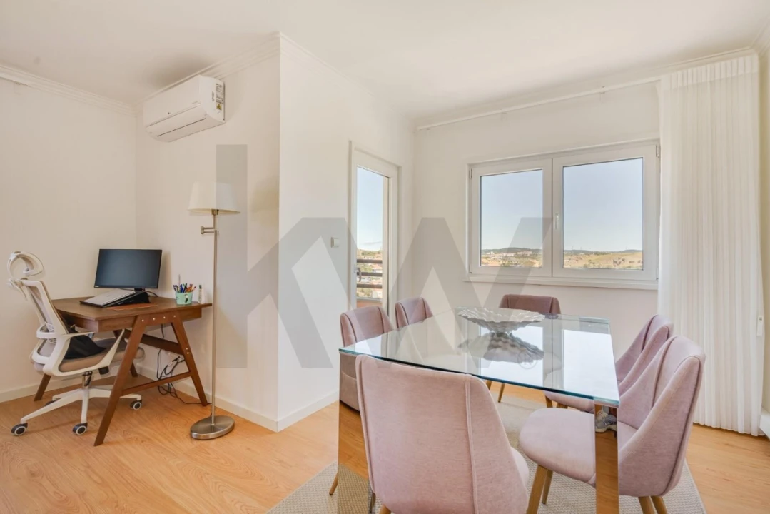 Apartamento T2 para Venda em Cacém e São Marcos Foto 12