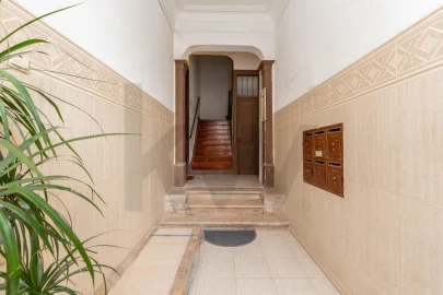 Apartamento T5 para Venda em Santo António