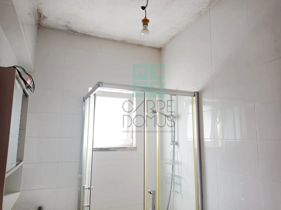 Apartamento T2 para Venda em Águas Livres Foto 12