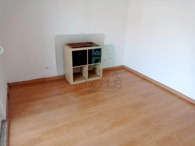 Apartamento T2 para Venda em Águas Livres Foto 9