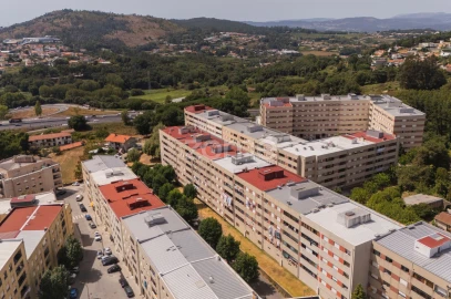 Apartamento T2 para Venda em Ferreiros e Gondizalves