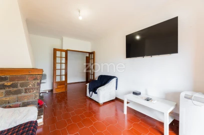 Apartamento T2 para Venda em Ferreiros e Gondizalves