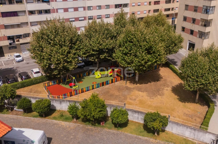 Apartamento T2 para Venda em Ferreiros e Gondizalves Foto 10