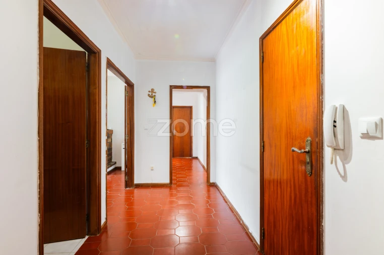 Apartamento T2 para Venda em Ferreiros e Gondizalves Foto 18