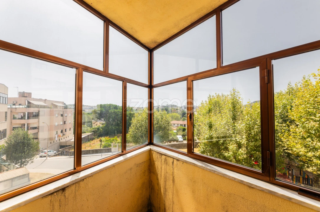 Apartamento T2 para Venda em Ferreiros e Gondizalves Foto 3