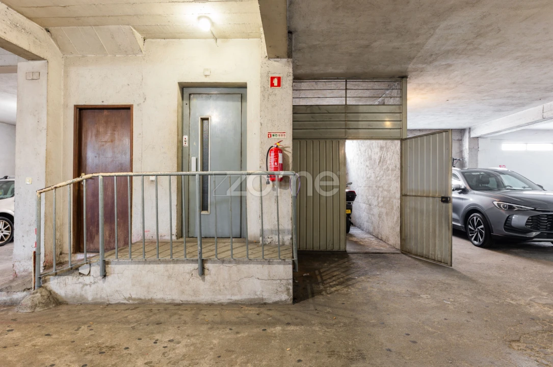 Apartamento T2 para Venda em Ferreiros e Gondizalves Foto 11