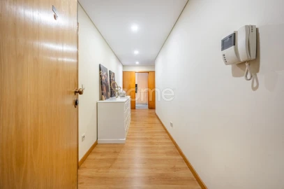 Apartamento T2 para Venda em Braga (Maximinos, Sé e Cividade)