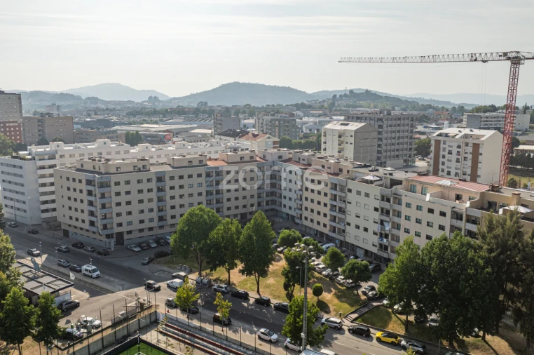 Apartamento T2 para Venda em Braga (Maximinos, Sé e Cividade) Foto 25