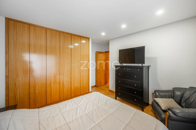 Apartamento T2 para Venda em Braga (Maximinos, Sé e Cividade) Foto 9
