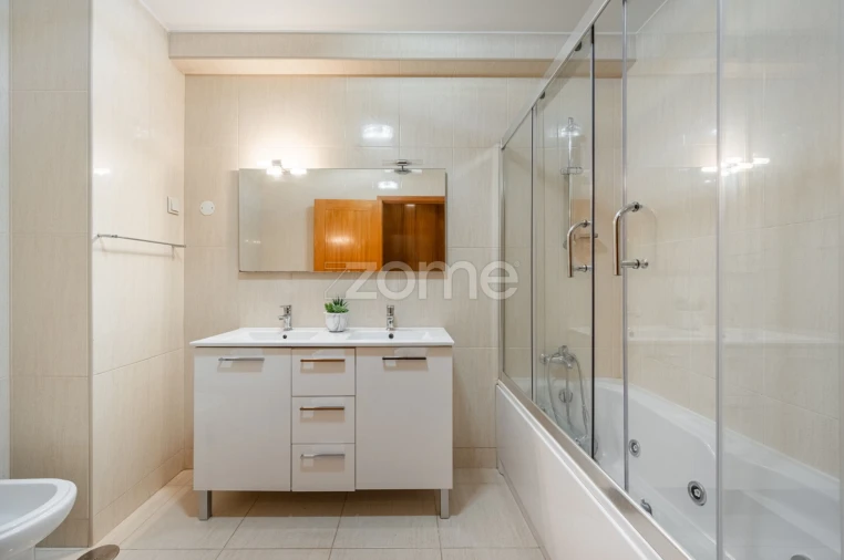 Apartamento T2 para Venda em Braga (Maximinos, Sé e Cividade) Foto 14