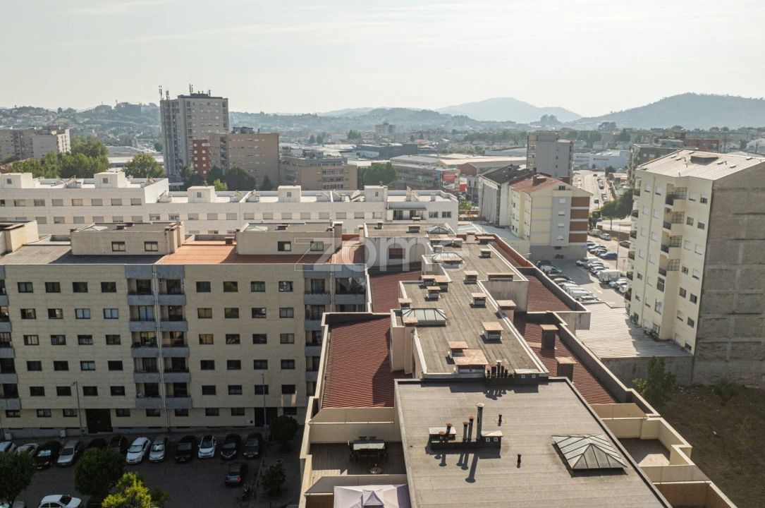 Apartamento T2 para Venda em Braga (Maximinos, Sé e Cividade) Foto 27