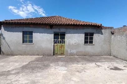 Moradia T6 para Venda em Noura e Palheiros