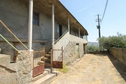 Moradia T6 para Venda em Noura e Palheiros