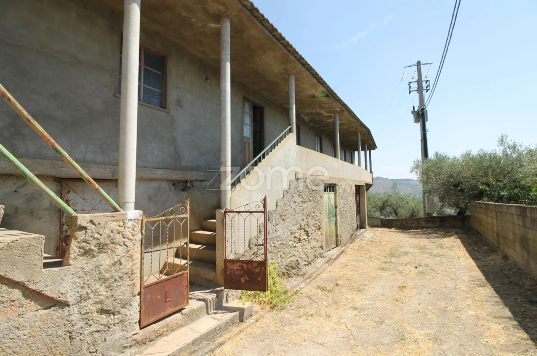 Moradia T6 para Venda em Noura e Palheiros Foto 43