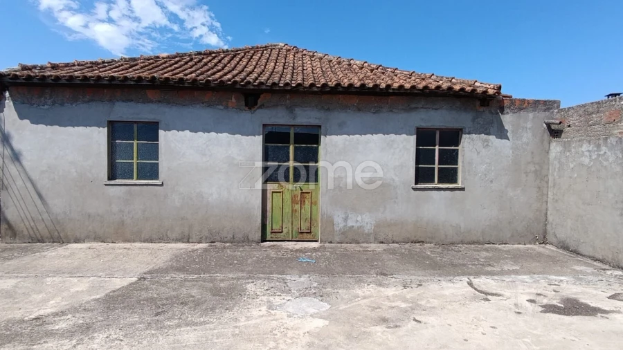 Moradia T6 para Venda em Noura e Palheiros