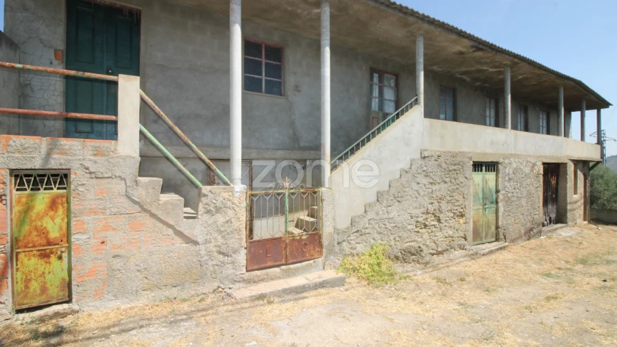 Moradia T6 para Venda em Noura e Palheiros
