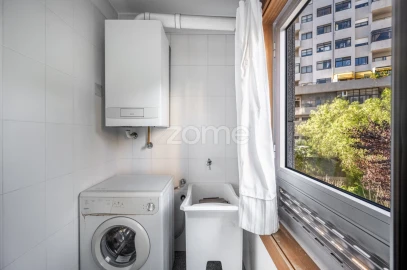 Apartamento T1 para Venda em Lordelo do Ouro e Massarelos