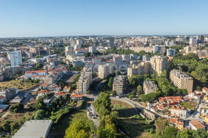 Apartamento T1 para Venda em Lordelo do Ouro e Massarelos