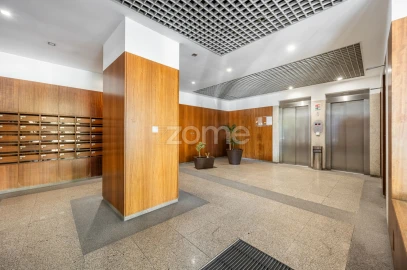 Apartamento T1 para Venda em Lordelo do Ouro e Massarelos