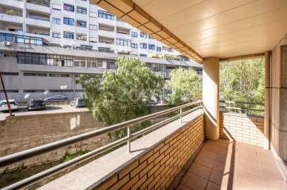 Apartamento T1 para Venda em Lordelo do Ouro e Massarelos