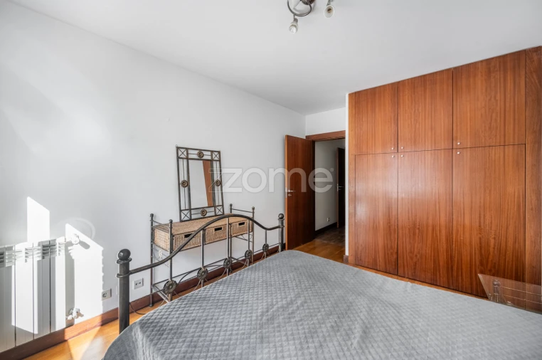 Apartamento T1 para Venda em Lordelo do Ouro e Massarelos Foto 4