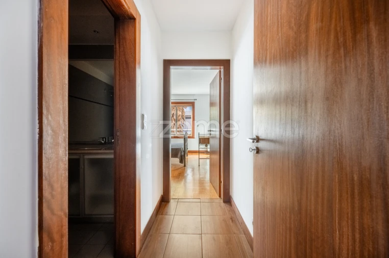Apartamento T1 para Venda em Lordelo do Ouro e Massarelos Foto 15