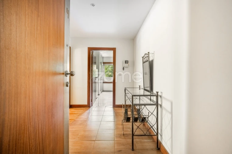 Apartamento T1 para Venda em Lordelo do Ouro e Massarelos Foto 12