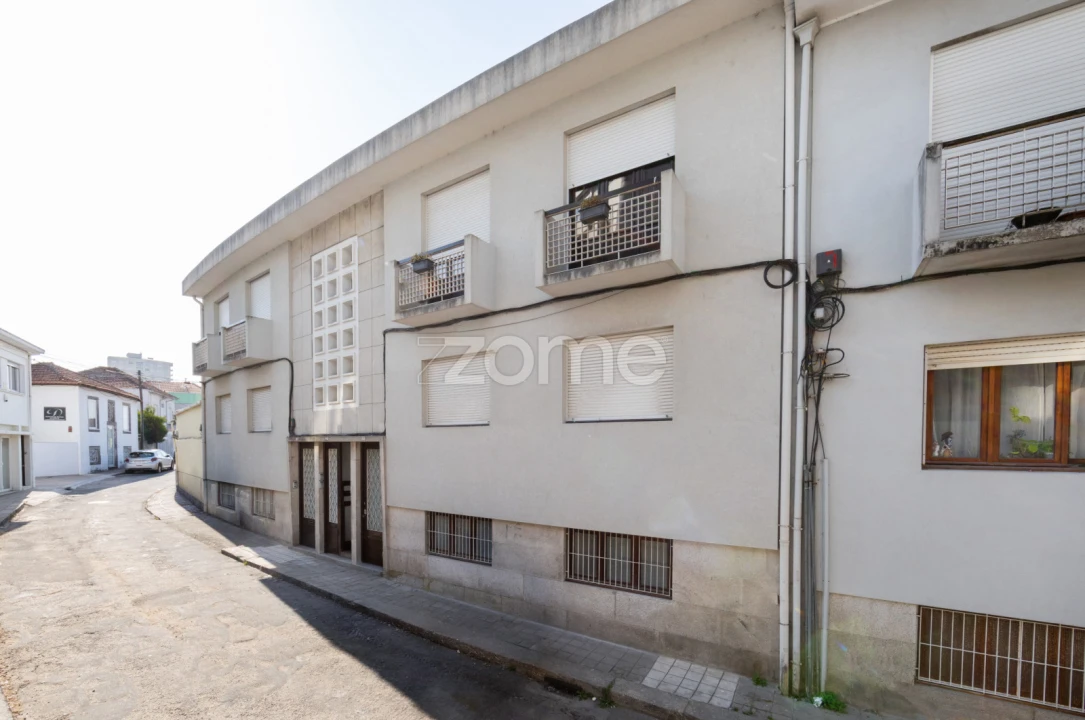 Apartamento T2 para Venda em Cedofeita, Santo Ildefonso, Sé, Miragaia, São Nicolau e Vitória Foto 2