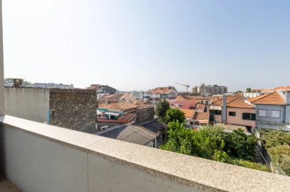 Apartamento T2 para Venda em Cedofeita, Santo Ildefonso, Sé, Miragaia, São Nicolau e Vitória