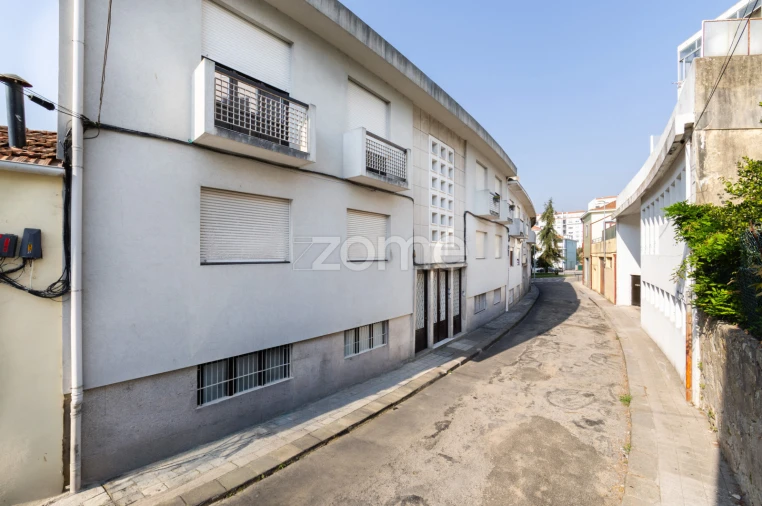 Apartamento T2 para Venda em Cedofeita, Santo Ildefonso, Sé, Miragaia, São Nicolau e Vitória Foto 3