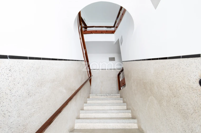 Apartamento T2 para Venda em Cedofeita, Santo Ildefonso, Sé, Miragaia, São Nicolau e Vitória Foto 4