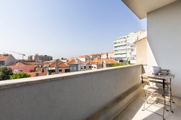 Apartamento T2 para Venda em Cedofeita, Santo Ildefonso, Sé, Miragaia, São Nicolau e Vitória Foto 24